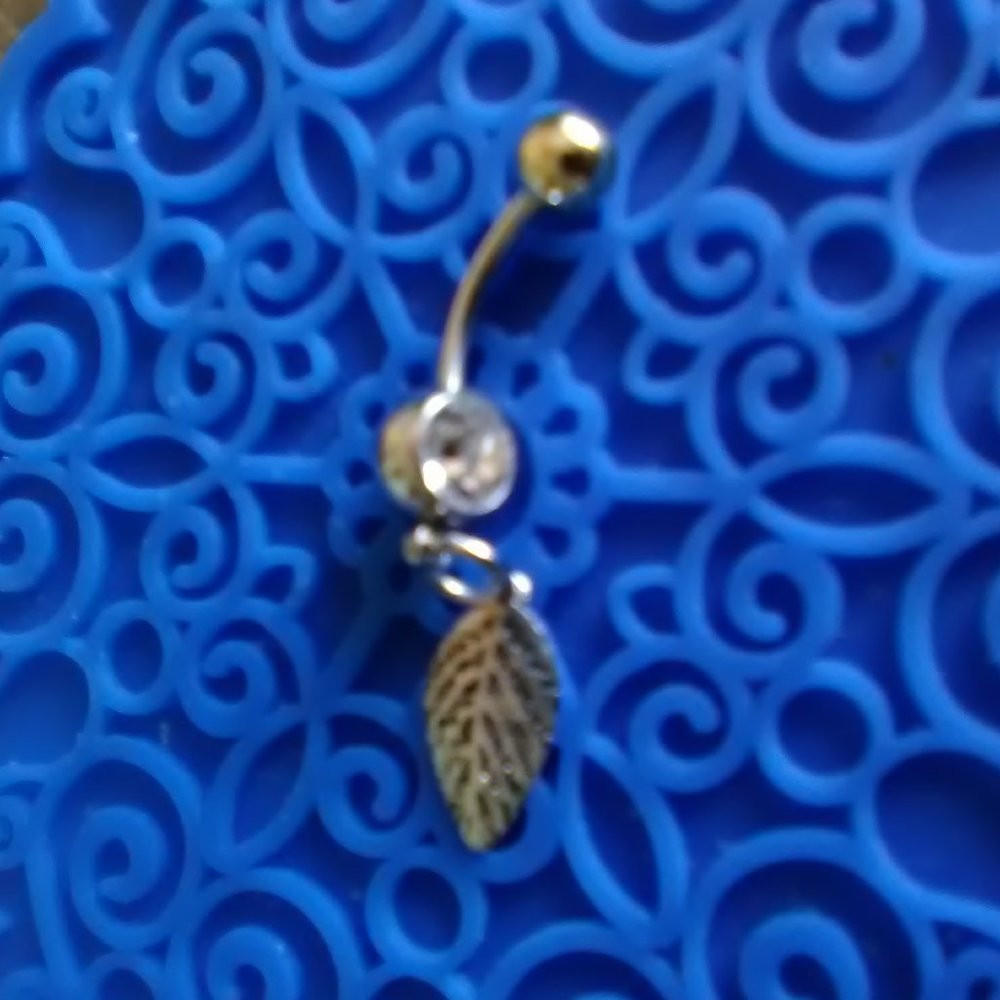 Belly Button Ring - Picture 3 of 5